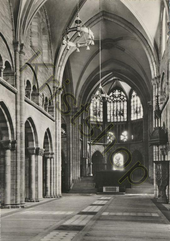 KRST009-7273_0.jpg Münster zu Basel - Mittelschiff gegen Chor [009-7273