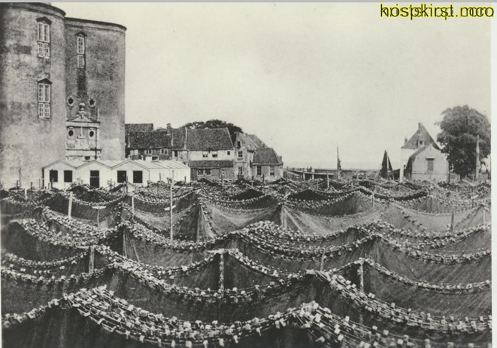 KRST009-8271_0.jpg Enkhuizen - drogende netten [KRST009-8271