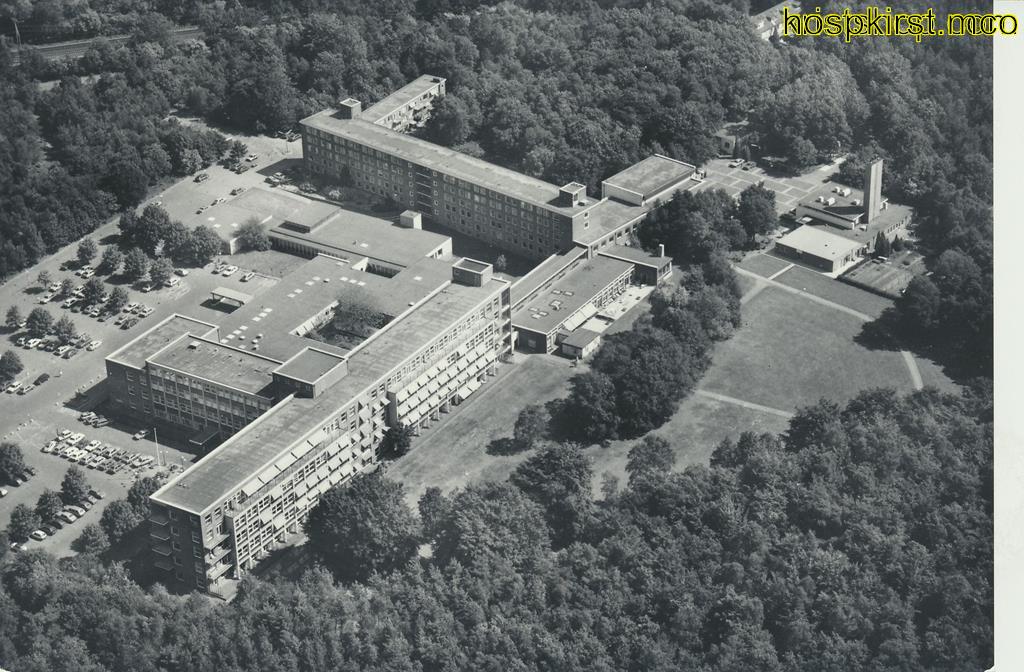KRST009-8281_0.jpg ??? Hilversum ??? - luchtfoto KLM [KRST009-8281