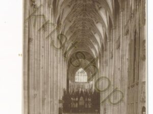 Winchester-Cathedral - The Nave [010-0154