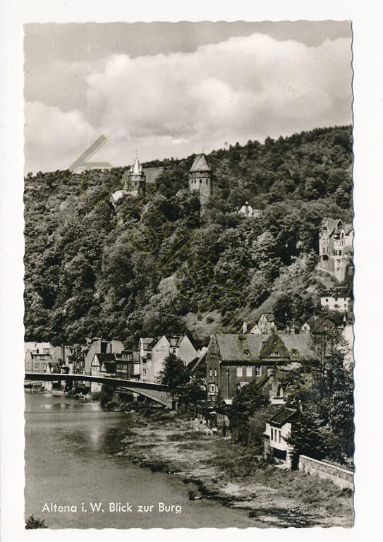 KRST010-0335_0.jpg Altena i W - Blick zur Burg [010-0335