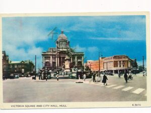 Hull - Victoria Square and City Hall [010-0708