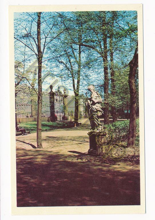 KRST010-1207_0.jpg Leningrad - The Summer Gardens [010-1207