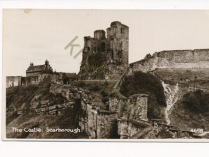 Scarborough - The Castle [010-1911