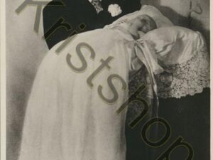 Ned Kon familie ZKH Prins Bernard met Prinses Beatrix statiekleed  [010-2285