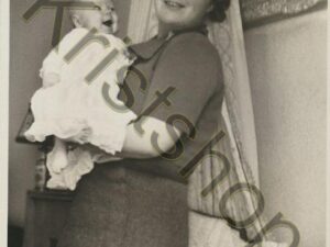 Ned Kon familie Juliana met Beatrix - Opname: Pr Bernard  [010-2288