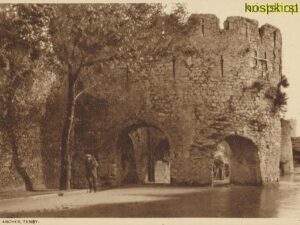 The Five Arches - Tenby [010-2936