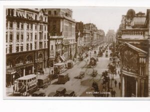 London - Kingsway [010-3241
