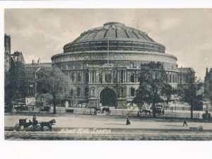 London - Albert Hall [010-3415
