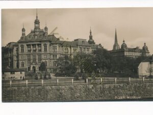 Plzeñ - Museum [010-3495