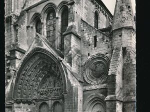Beauvais - L'Eglise St Etienne [010-3891