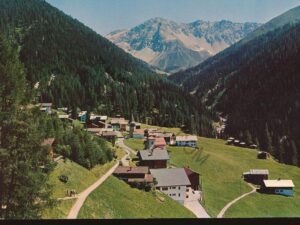 Monstein bei Davos gegen Gipshorn und Mäschengrat [010-3932