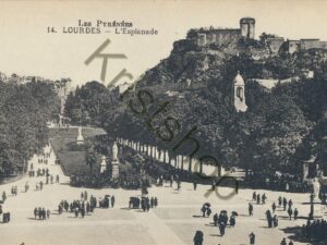 Lourdes - L'Esplanade [010-4194