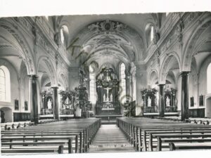 Stans - Inneres der Kirche [010-5160