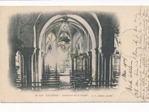 Lourdes - Interieur de la Crypte [010-5649