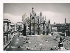 Milano - Piazza Duomo [KRST010-6987