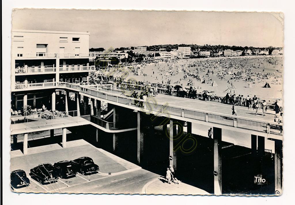 KRST010-7162_0.jpg Royan - Le Portique - La Plage [KRST010-7162