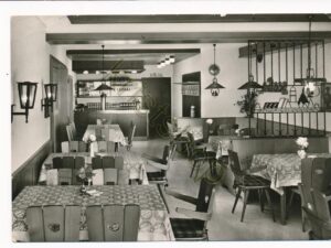Weismain - Gasthof-Pension Zur Krone [KRST010-7303