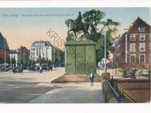 Den Haag - Buitenhof met Standbeeld Koning Willem II [003-5627